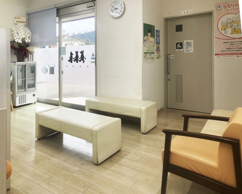 ブロード調剤薬局　神田店